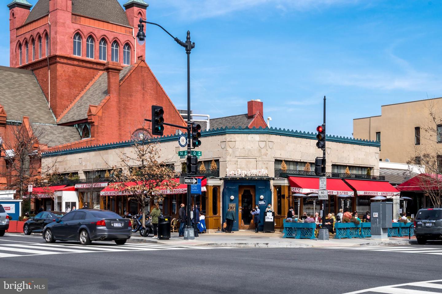 1515 15TH ST NW #430, WASHINGTON, District Of Columbia 20005, 2 Bedrooms Bedrooms, 3 Rooms Rooms,3 BathroomsBathrooms,Residential,For sale,1515 15TH ST NW #430,DCDC2164832 MLS # DCDC2164832