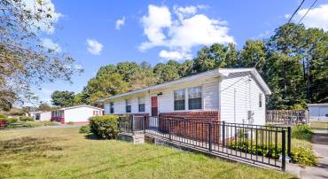 563 WILSON LN, WEEMS, Virginia 22576, 3 Bedrooms Bedrooms, ,1 BathroomBathrooms,Residential,For sale,563 WILSON LN,VALV2000600 MLS # VALV2000600