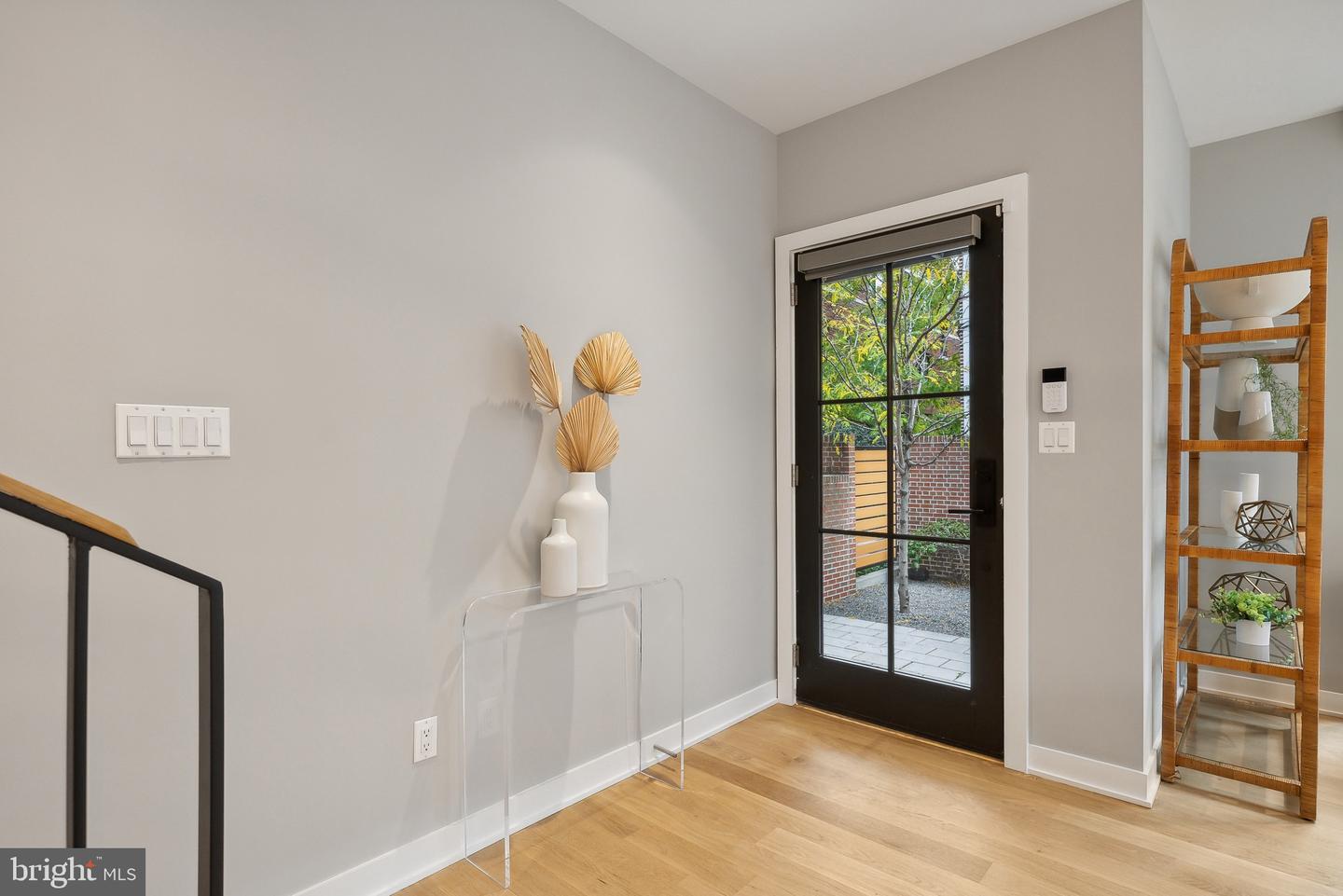 139 W ST NW, WASHINGTON, District Of Columbia 20001, 3 Bedrooms Bedrooms, ,3 BathroomsBathrooms,Residential,For sale,139 W ST NW,DCDC2155320 MLS # DCDC2155320