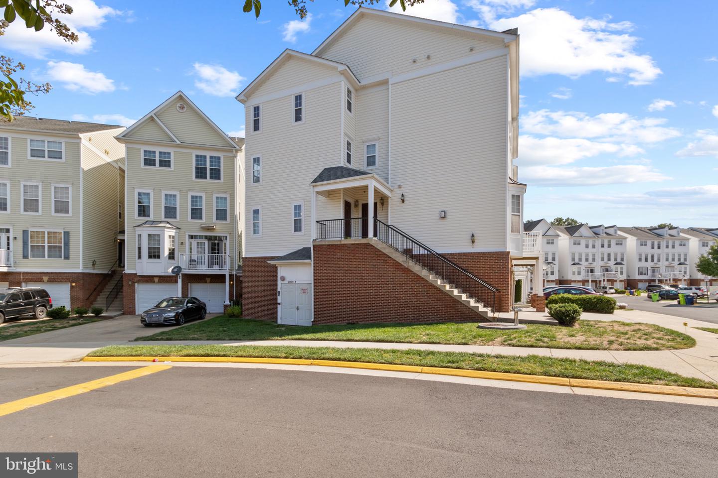 13576 DAVINCI LN #78, HERNDON, Virginia 20171, 3 Bedrooms Bedrooms, ,2 BathroomsBathrooms,Residential,For sale,13576 DAVINCI LN #78,VAFX2200530 MLS # VAFX2200530