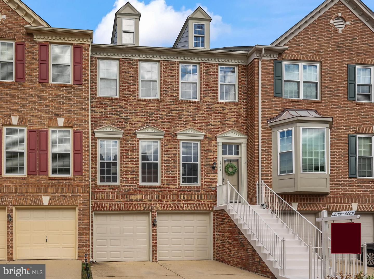 6203 MANCHESTER PARK CIR, ALEXANDRIA, Virginia 22310, 4 Bedrooms Bedrooms, ,3 BathroomsBathrooms,Residential,For sale,6203 MANCHESTER PARK CIR,VAFX2202354 MLS # VAFX2202354