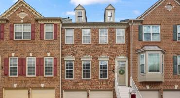 6203 MANCHESTER PARK CIR, ALEXANDRIA, Virginia 22310, 4 Bedrooms Bedrooms, ,3 BathroomsBathrooms,Residential,For sale,6203 MANCHESTER PARK CIR,VAFX2202354 MLS # VAFX2202354