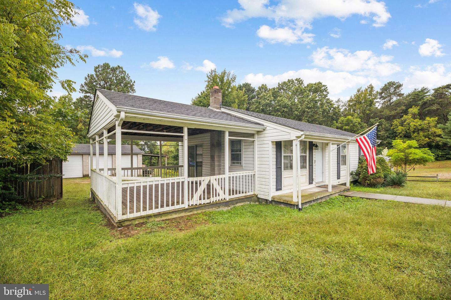 2257 DESHA RD, TAPPAHANNOCK, Virginia 22560, 3 Bedrooms Bedrooms, ,1 BathroomBathrooms,Residential,For sale,2257 DESHA RD,VAES2000708 MLS # VAES2000708