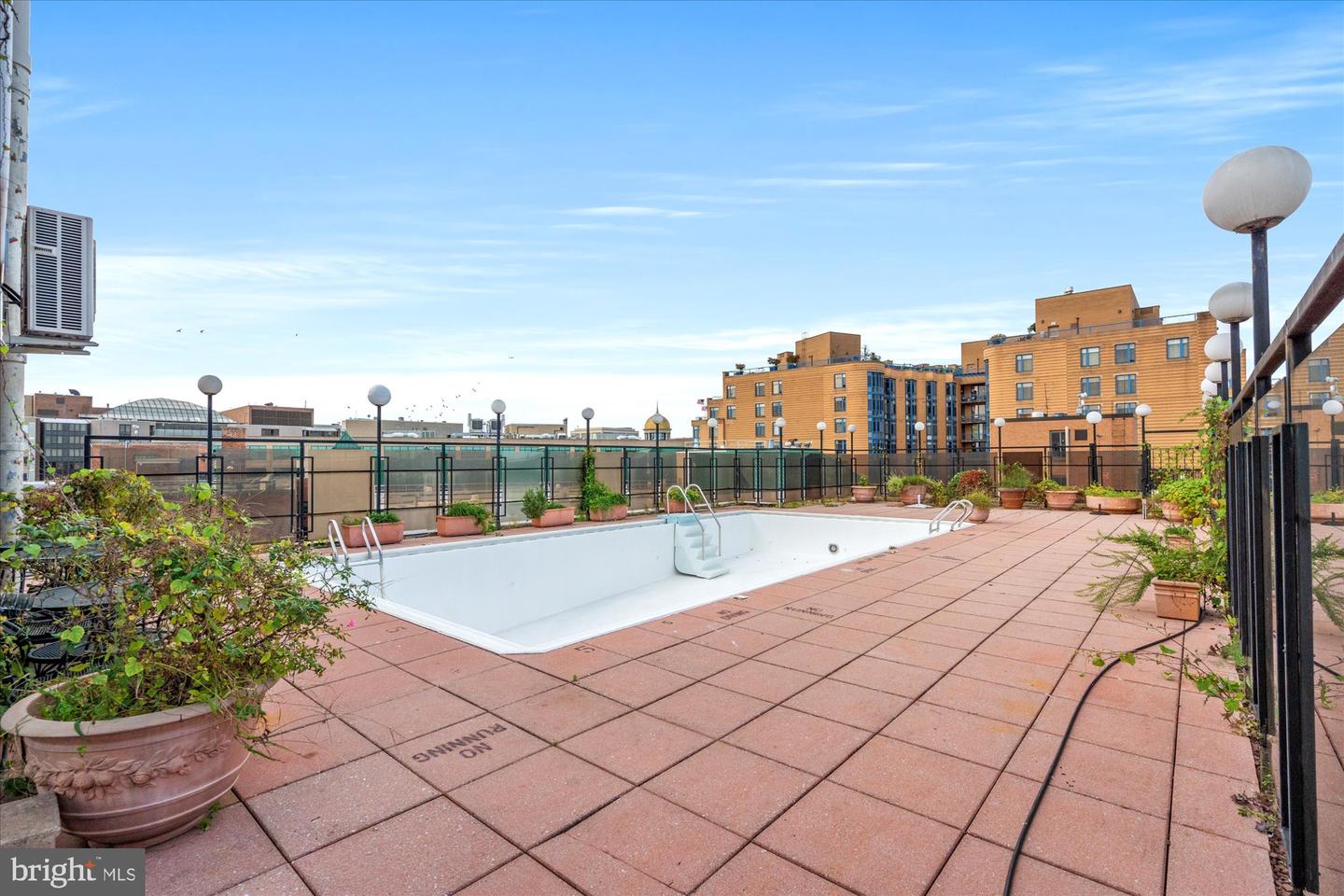 1420 N ST NW #1001, WASHINGTON, District Of Columbia 20005, 2 Bedrooms Bedrooms, ,1 BathroomBathrooms,Residential,For sale,1420 N ST NW #1001,DCDC2162762 MLS # DCDC2162762