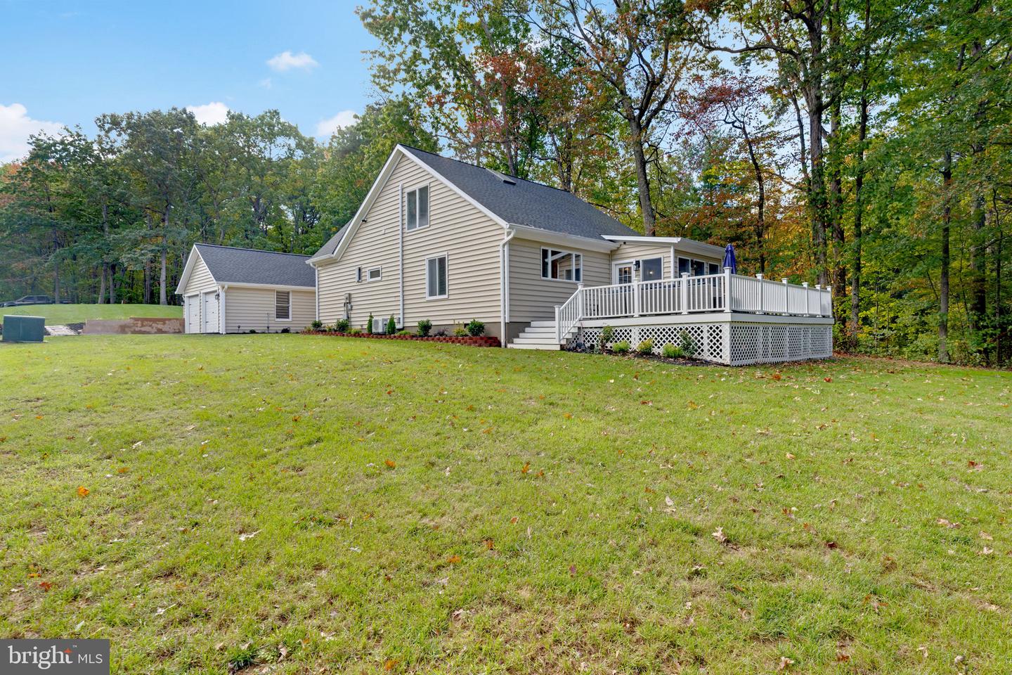 4093 WHITEWOOD DR, NOKESVILLE, Virginia 20181, 4 Bedrooms Bedrooms, ,2 BathroomsBathrooms,Residential,For sale,4093 WHITEWOOD DR,VAFQ2014300 MLS # VAFQ2014300