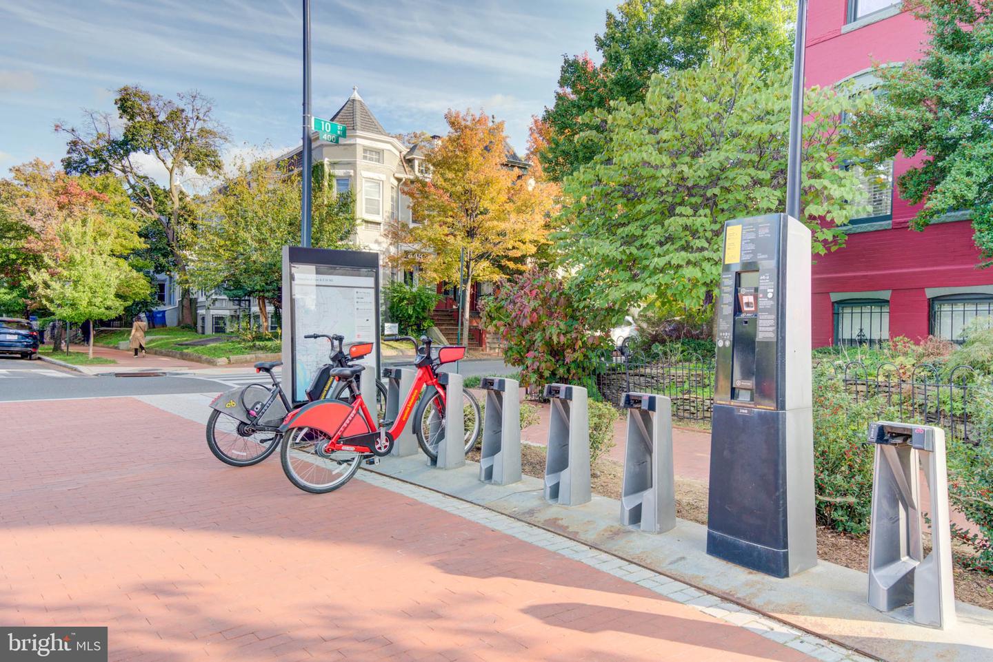 1007 MARYLAND AVE NE #302, WASHINGTON, District Of Columbia 20002, 2 Bedrooms Bedrooms, ,1 BathroomBathrooms,Residential,For sale,1007 MARYLAND AVE NE #302,DCDC2164810 MLS # DCDC2164810