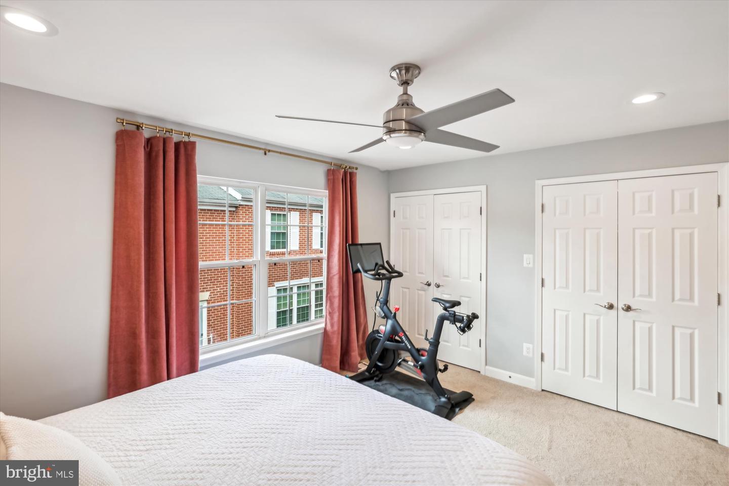 1710 S EDGEWOOD ST, ARLINGTON, Virginia 22204, 3 Bedrooms Bedrooms, ,3 BathroomsBathrooms,Residential,For sale,1710 S EDGEWOOD ST,VAAR2049870 MLS # VAAR2049870