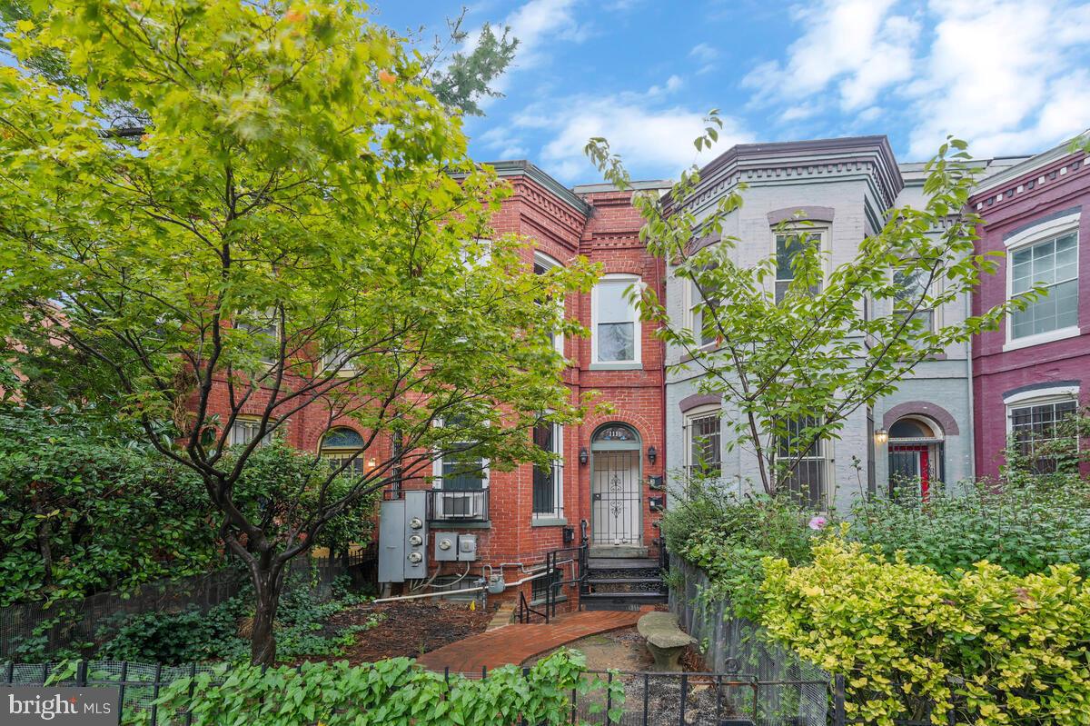 1114 FLORIDA AVE NE, WASHINGTON, District Of Columbia 20002, 3 Bedrooms Bedrooms, ,3 BathroomsBathrooms,Residential,For sale,1114 FLORIDA AVE NE,DCDC2164900 MLS # DCDC2164900