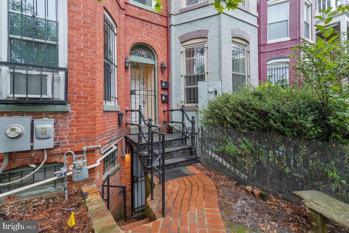 1114 FLORIDA AVE NE, WASHINGTON, District Of Columbia 20002, 3 Bedrooms Bedrooms, ,3 BathroomsBathrooms,Residential,For sale,1114 FLORIDA AVE NE,DCDC2164900 MLS # DCDC2164900