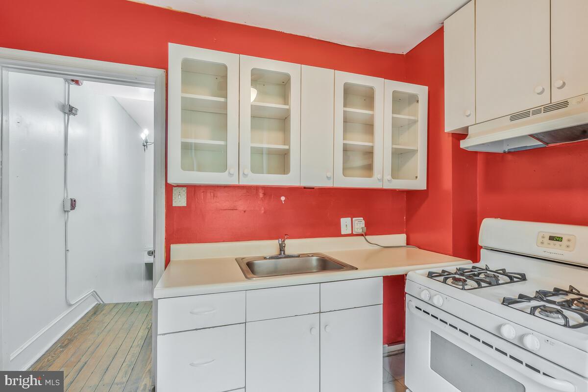 1114 FLORIDA AVE NE, WASHINGTON, District Of Columbia 20002, 3 Bedrooms Bedrooms, ,3 BathroomsBathrooms,Residential,For sale,1114 FLORIDA AVE NE,DCDC2164900 MLS # DCDC2164900