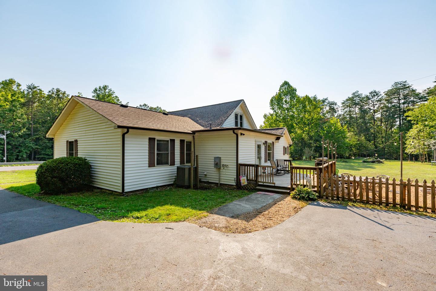 2261 GERMANNA HWY, LOCUST GROVE, Virginia 22508, 3 Bedrooms Bedrooms, ,2 BathroomsBathrooms,Residential,For sale,2261 GERMANNA HWY,VAOR2007472 MLS # VAOR2007472