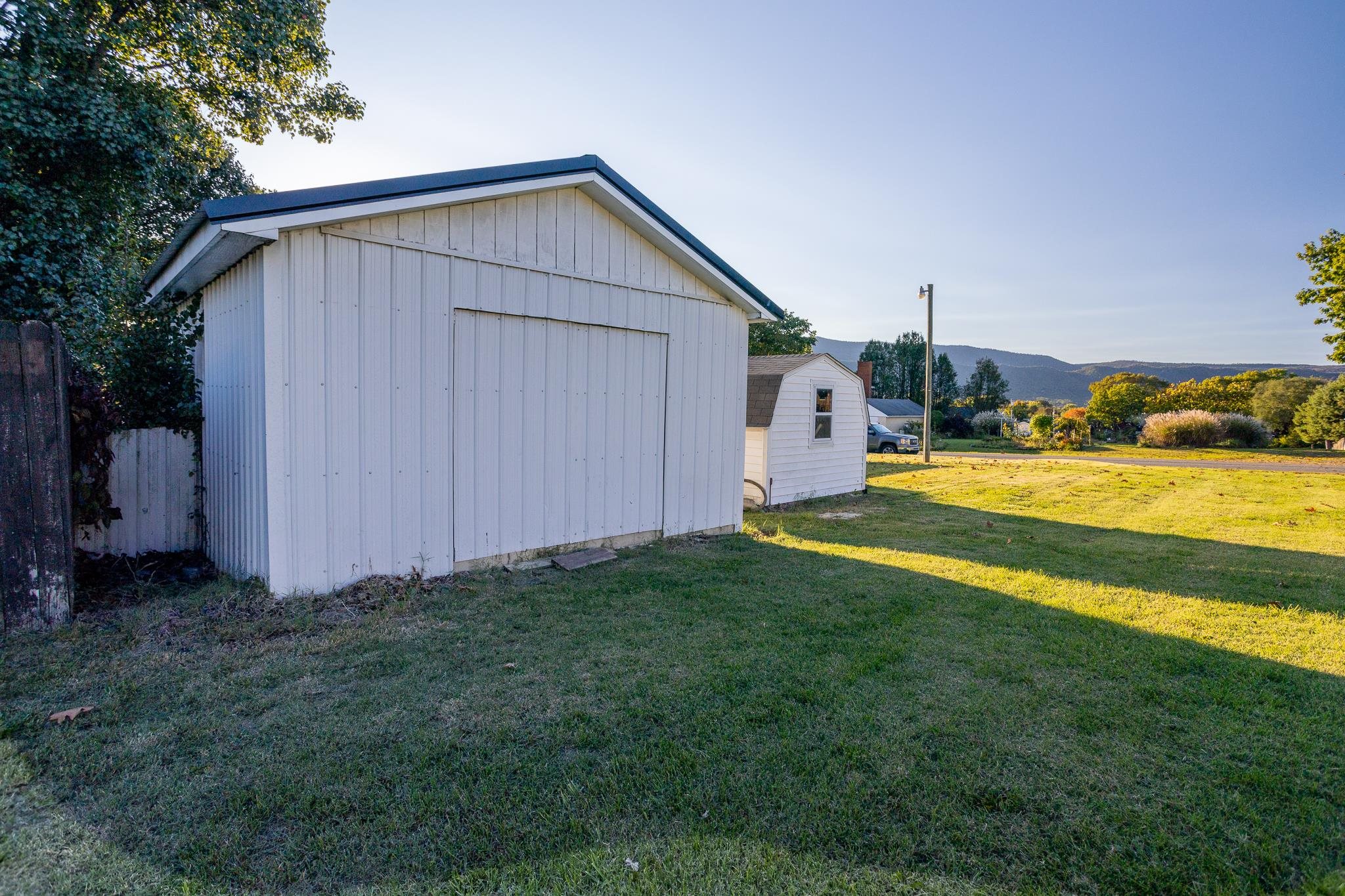 802 NINTH ST, SHENANDOAH, Virginia 22849, 4 Bedrooms Bedrooms, ,2 BathroomsBathrooms,Residential,802 NINTH ST,657952 MLS # 657952