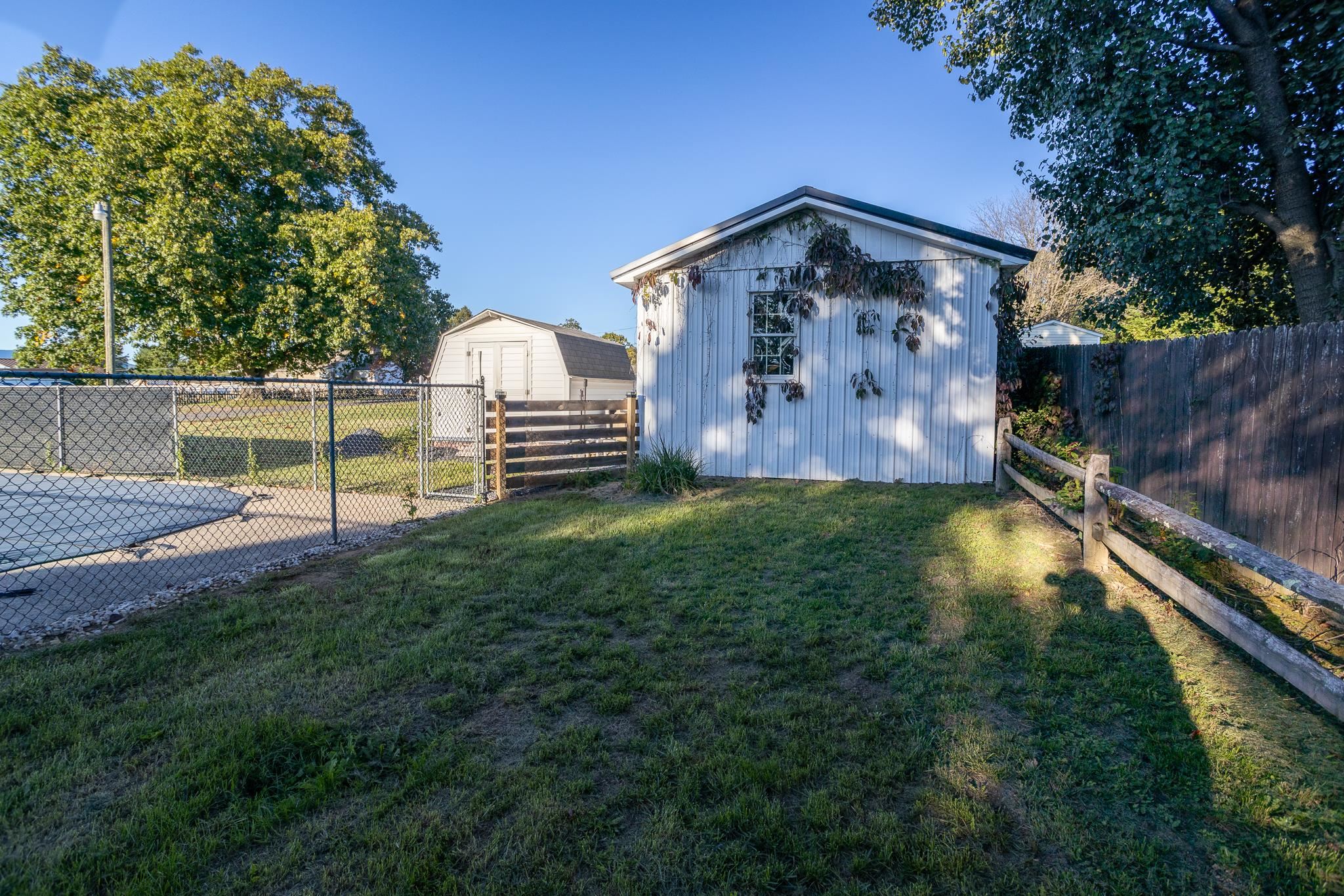 802 NINTH ST, SHENANDOAH, Virginia 22849, 4 Bedrooms Bedrooms, ,2 BathroomsBathrooms,Residential,802 NINTH ST,657952 MLS # 657952