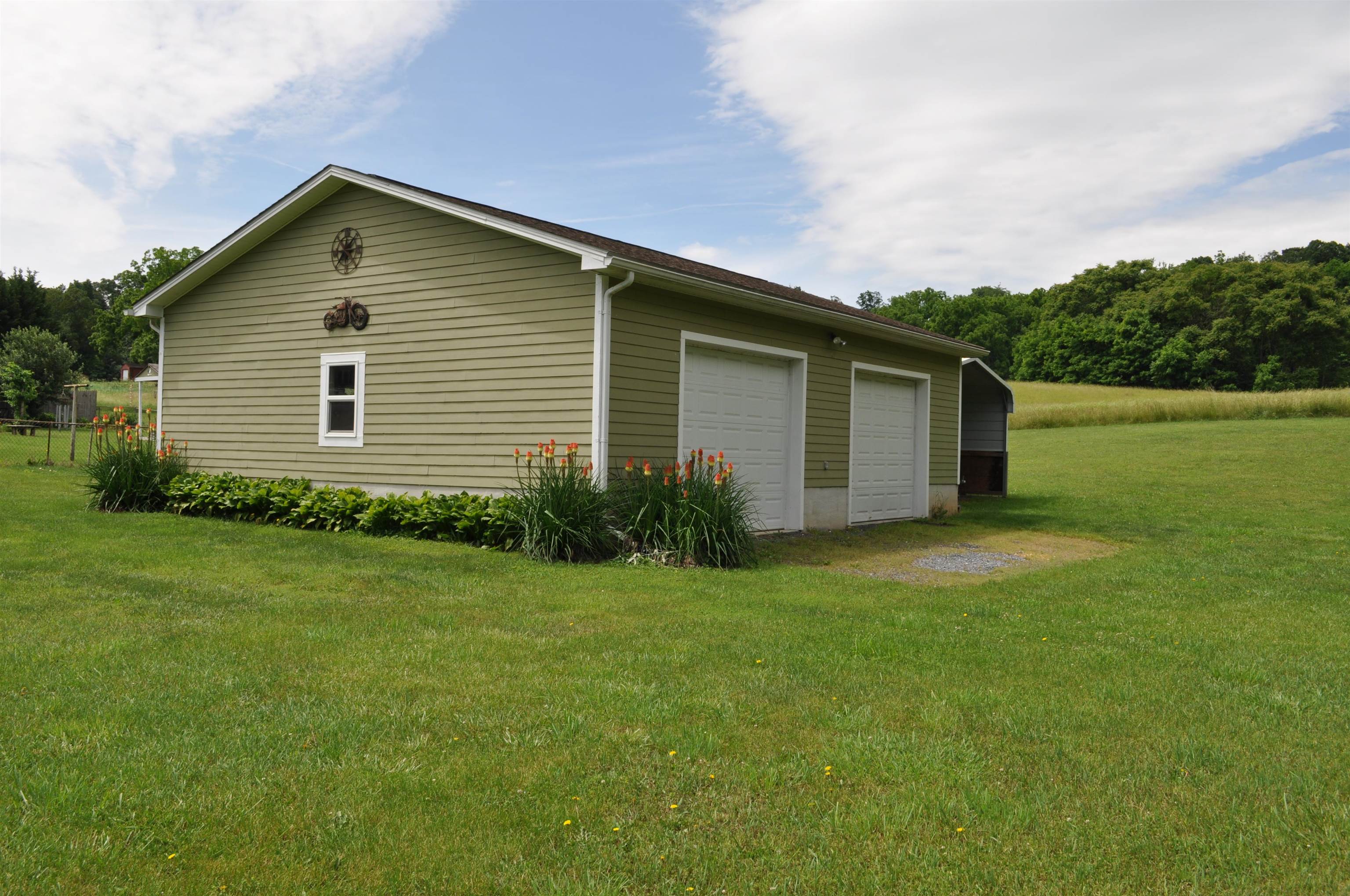 699 OLD WHITE HILL RD, STUARTS DRAFT, Virginia 24477, 4 Bedrooms Bedrooms, ,2 BathroomsBathrooms,Residential,699 OLD WHITE HILL RD,657957 MLS # 657957