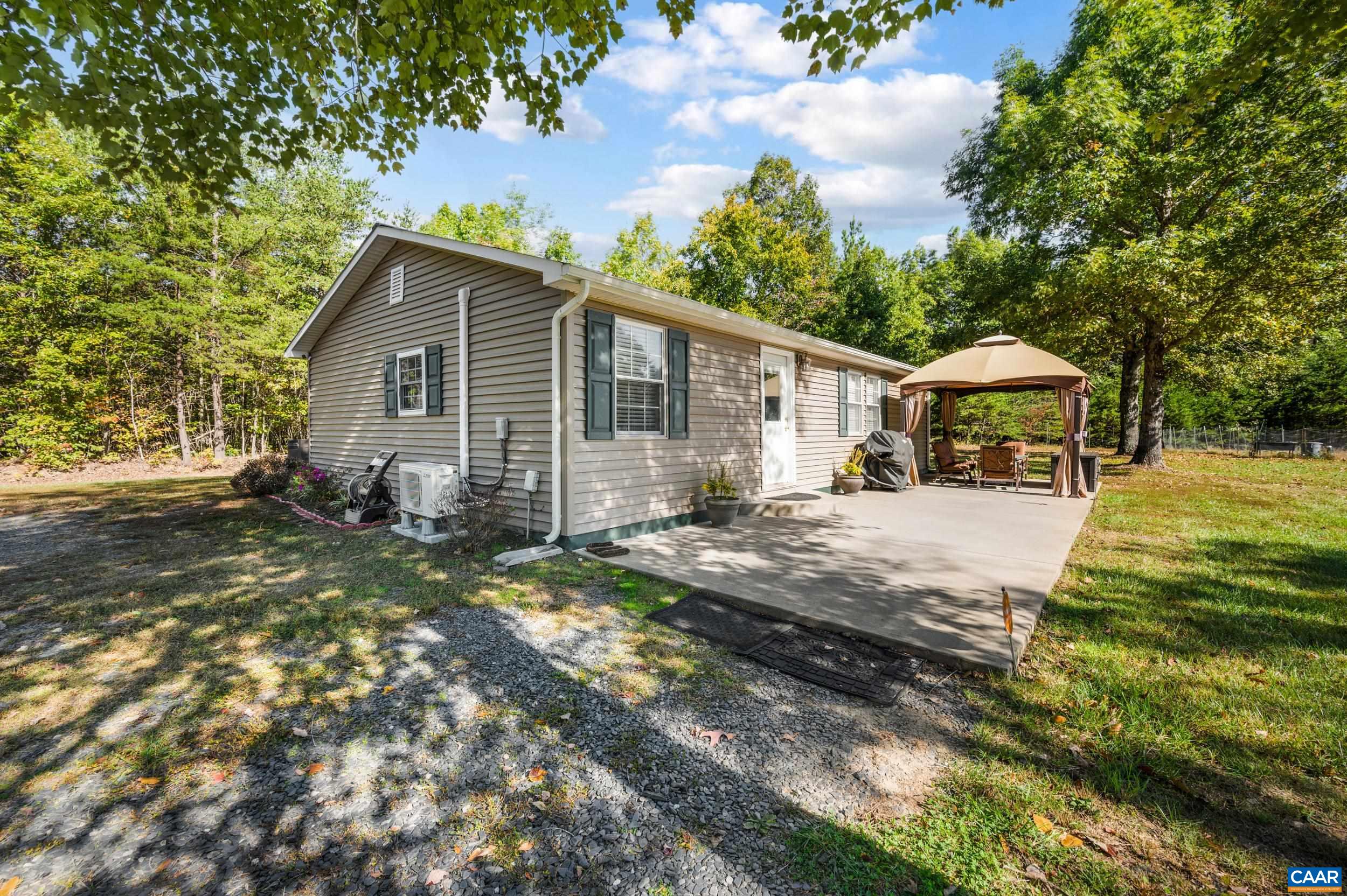 10239 HOWARDSVILLE RD, HOWARDSVILLE, Virginia 24562, 2 Bedrooms Bedrooms, ,1 BathroomBathrooms,Residential,10239 HOWARDSVILLE RD,657963 MLS # 657963