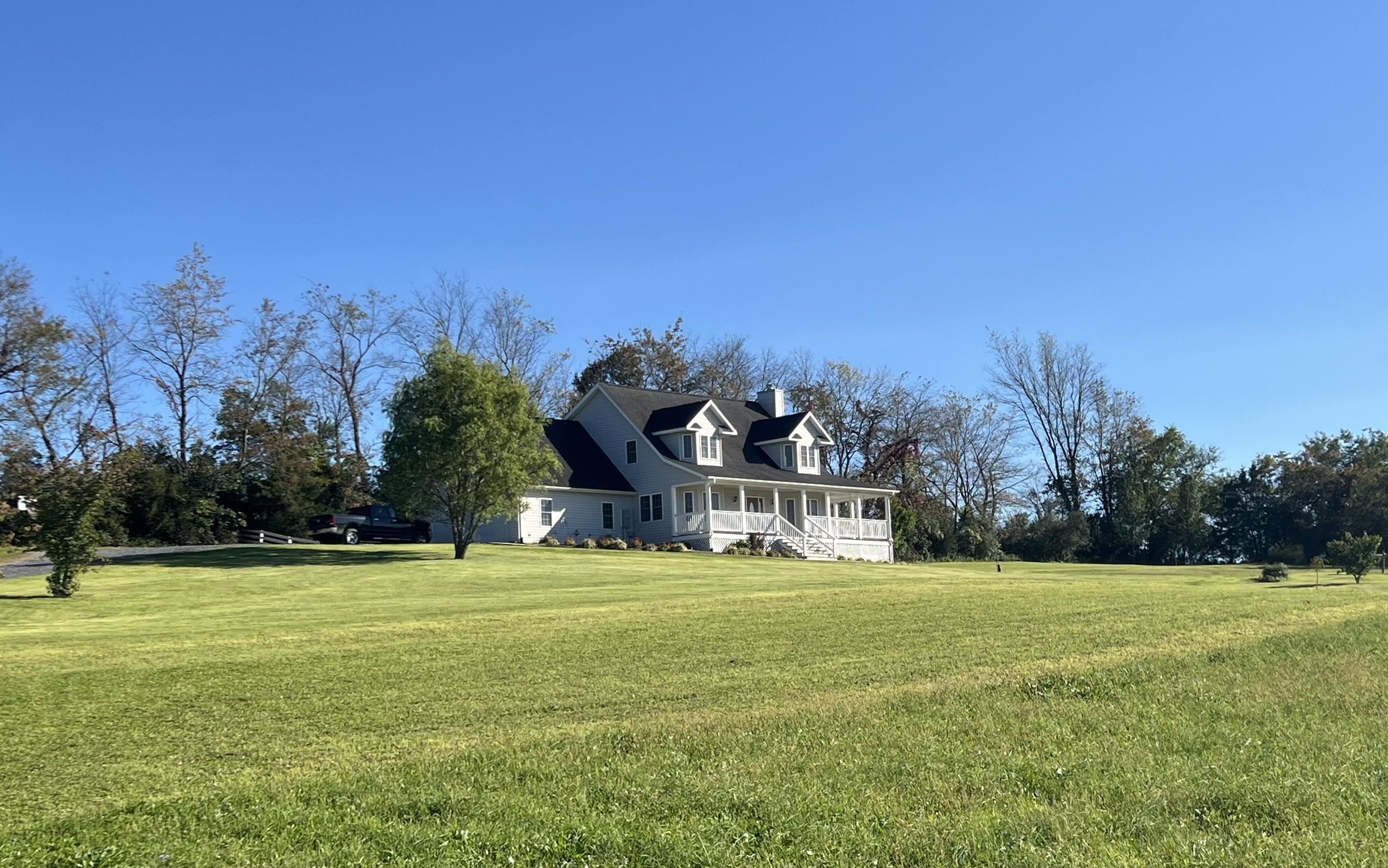 703 SCENIC HWY, CHURCHVILLE, Virginia 24421, 4 Bedrooms Bedrooms, ,2 BathroomsBathrooms,Residential,703 SCENIC HWY,657975 MLS # 657975