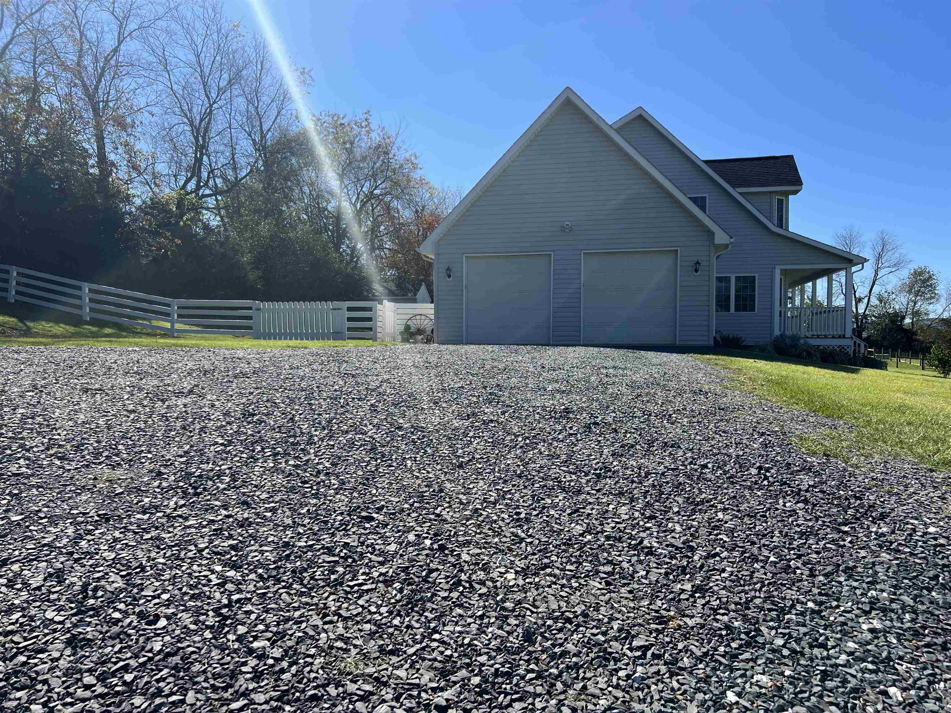 703 SCENIC HWY, CHURCHVILLE, Virginia 24421, 4 Bedrooms Bedrooms, ,2 BathroomsBathrooms,Residential,703 SCENIC HWY,657975 MLS # 657975