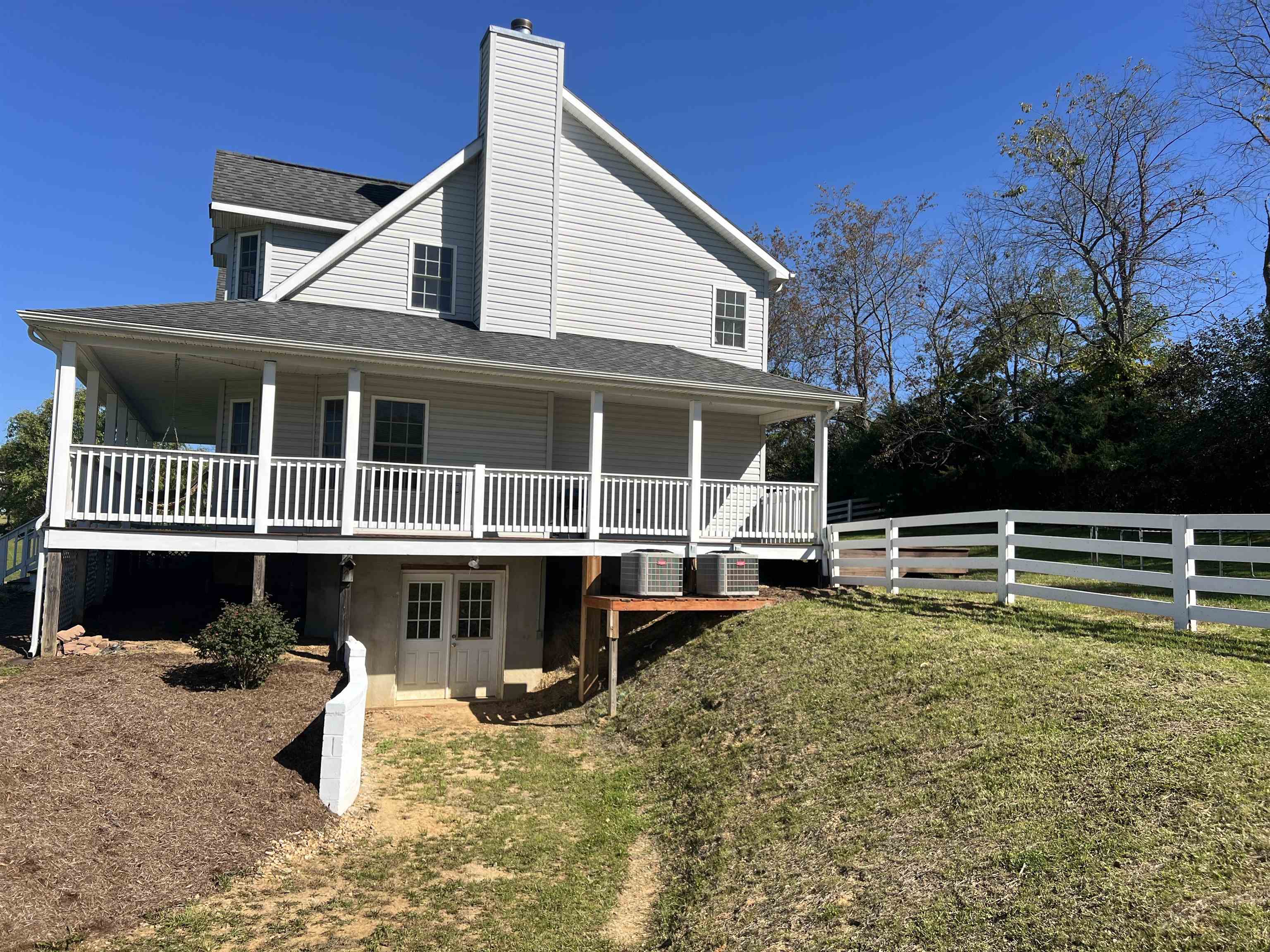 703 SCENIC HWY, CHURCHVILLE, Virginia 24421, 4 Bedrooms Bedrooms, ,2 BathroomsBathrooms,Residential,703 SCENIC HWY,657975 MLS # 657975