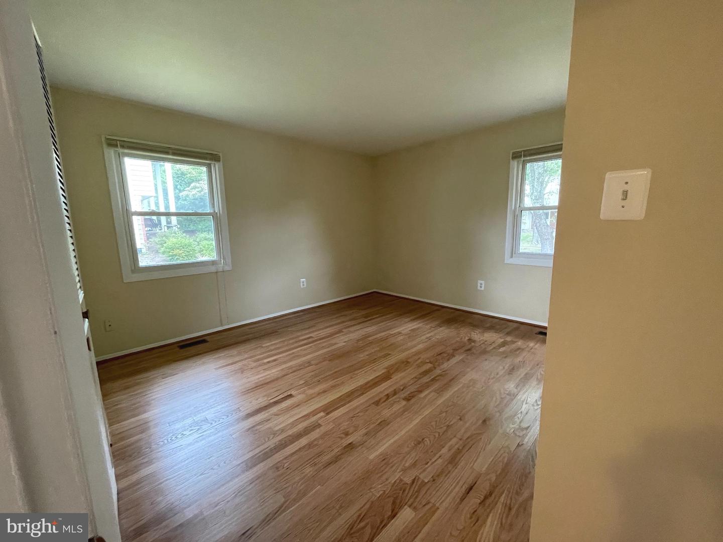 4218 MAYPORT LN, FAIRFAX, Virginia 22033, 3 Bedrooms Bedrooms, ,2 BathroomsBathrooms,Residential,For sale,4218 MAYPORT LN,VAFX2204196 MLS # VAFX2204196