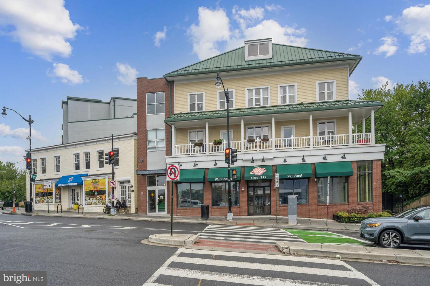 343 CEDAR ST NW #322, WASHINGTON, District Of Columbia 20012, 2 Bedrooms Bedrooms, ,2 BathroomsBathrooms,Residential,For sale,343 CEDAR ST NW #322,DCDC2162812 MLS # DCDC2162812