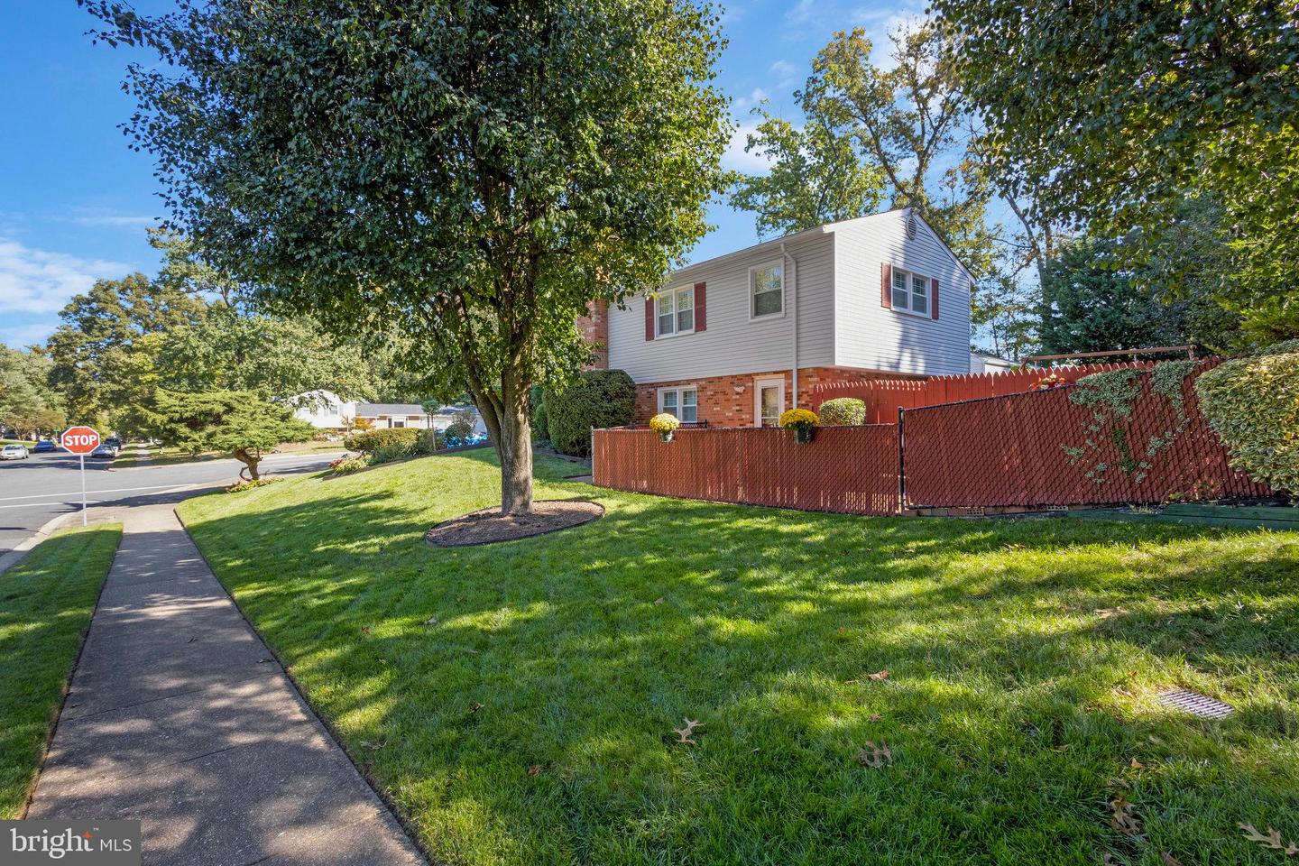 8301 GREELEY BLVD, SPRINGFIELD, Virginia 22152, 5 Bedrooms Bedrooms, ,2 BathroomsBathrooms,Residential,For sale,8301 GREELEY BLVD,VAFX2205290 MLS # VAFX2205290