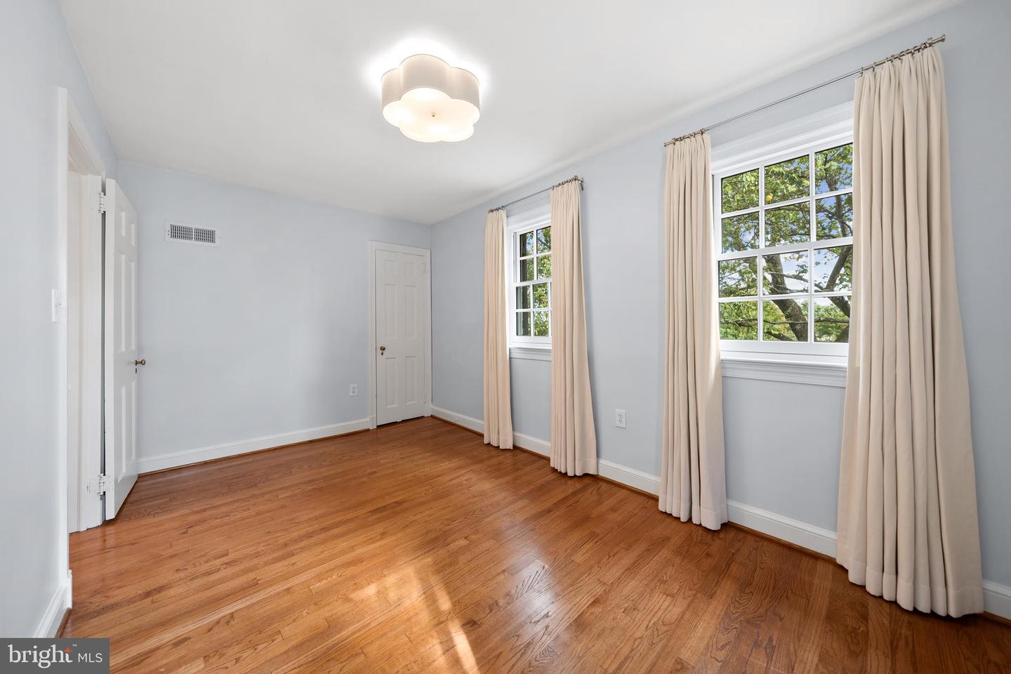 6030 FORT HUNT RD, ALEXANDRIA, Virginia 22307, 4 Bedrooms Bedrooms, ,3 BathroomsBathrooms,Residential,For sale,6030 FORT HUNT RD,VAFX2206696 MLS # VAFX2206696