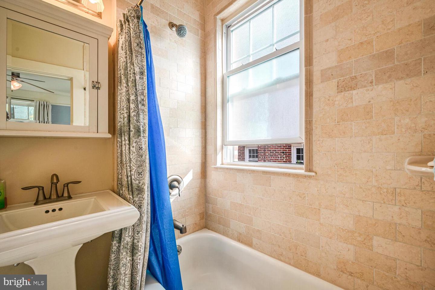 3409 29TH ST NW #11, WASHINGTON, District Of Columbia 20008, 1 Bedroom Bedrooms, ,1 BathroomBathrooms,Residential,For sale,3409 29TH ST NW #11,DCDC2164950 MLS # DCDC2164950