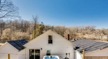 393 CROOKED RUN RD, SHENANDOAH, Virginia 22849, 4 Bedrooms Bedrooms, ,2 BathroomsBathrooms,Residential,River Bound,393 CROOKED RUN RD,657982 MLS # 657982