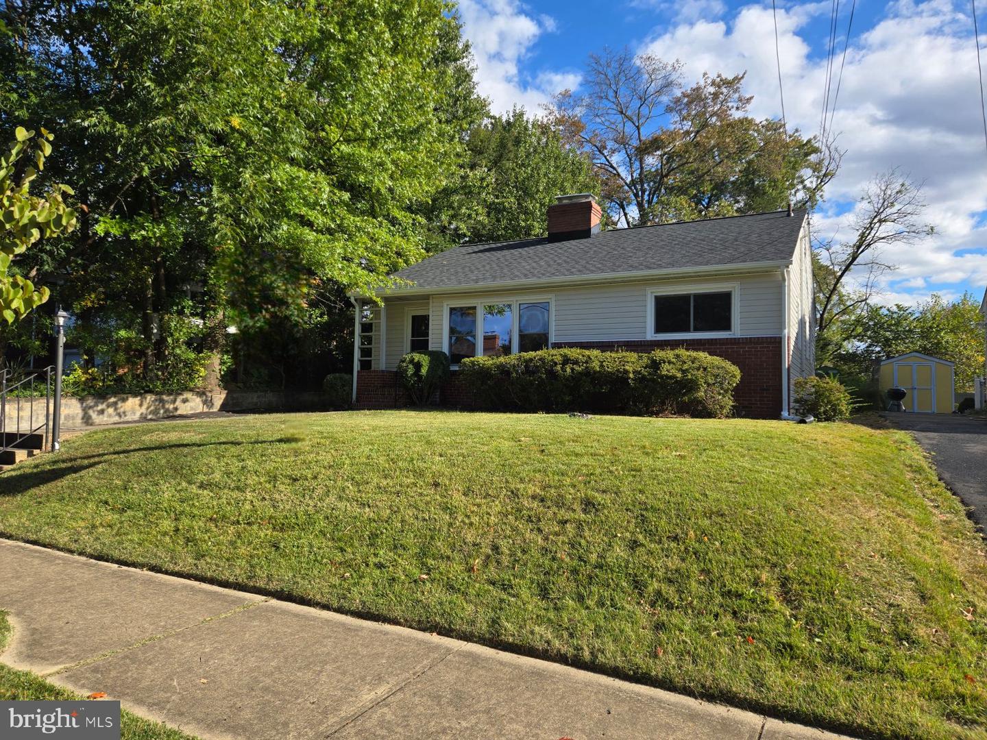 1408 BRENT ST, FREDERICKSBURG, Virginia 22401, 4 Bedrooms Bedrooms, 10 Rooms Rooms,2 BathroomsBathrooms,Residential,For sale,1408 BRENT ST,VAFB2005344 MLS # VAFB2005344