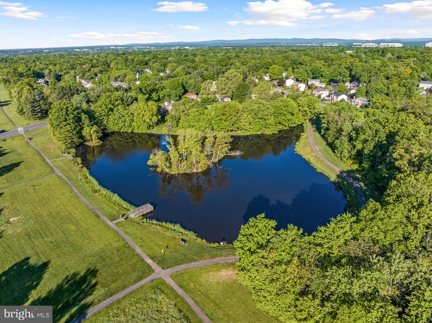 3312 WILLOW GLEN DR, HERNDON, Virginia 20171, 5 Bedrooms Bedrooms, ,3 BathroomsBathrooms,Residential,For sale,3312 WILLOW GLEN DR,VAFX2206230 MLS # VAFX2206230