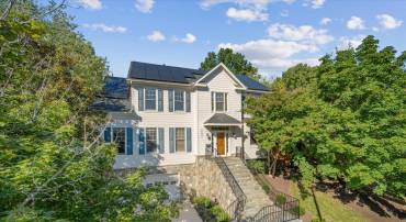 4035 15TH ST N, ARLINGTON, Virginia 22207, 5 Bedrooms Bedrooms, ,4 BathroomsBathrooms,Residential,For sale,4035 15TH ST N,VAAR2049692 MLS # VAAR2049692