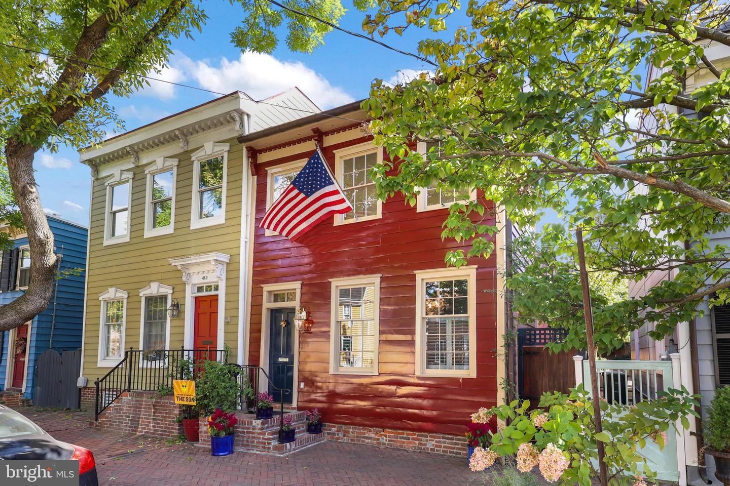 414 S ROYAL ST, ALEXANDRIA, Virginia 22314, 4 Bedrooms Bedrooms, ,4 BathroomsBathrooms,Residential,For sale,414 S ROYAL ST,VAAX2038860 MLS # VAAX2038860