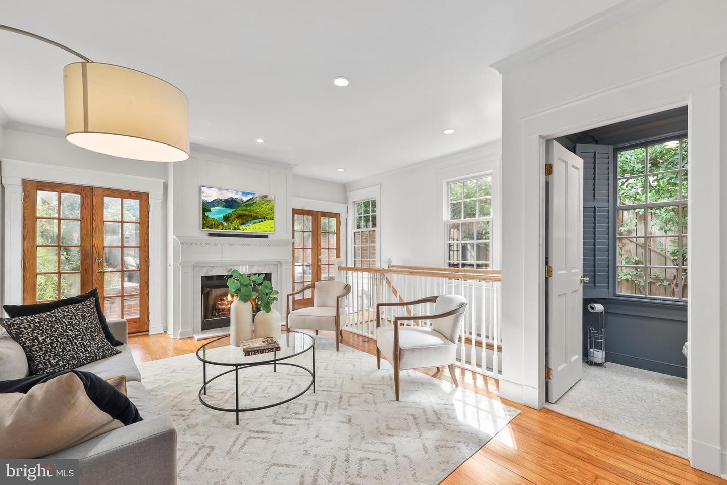 414 S ROYAL ST, ALEXANDRIA, Virginia 22314, 4 Bedrooms Bedrooms, ,4 BathroomsBathrooms,Residential,For sale,414 S ROYAL ST,VAAX2038860 MLS # VAAX2038860