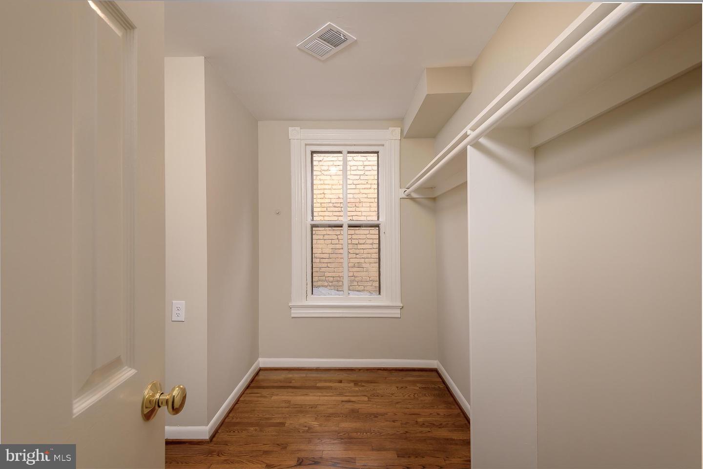 915 CONSTITUTION AVE NE, WASHINGTON, District Of Columbia 20002, 3 Bedrooms Bedrooms, ,2 BathroomsBathrooms,Residential,For sale,915 CONSTITUTION AVE NE,DCDC2164336 MLS # DCDC2164336