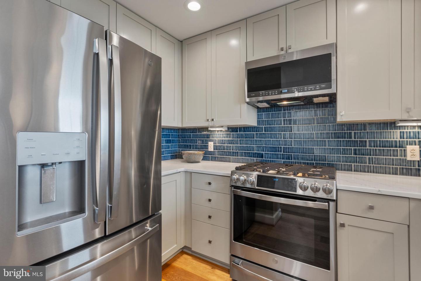 3650 S GLEBE RD S #1049, ARLINGTON, Virginia 22202, 3 Bedrooms Bedrooms, ,2 BathroomsBathrooms,Residential,For sale,3650 S GLEBE RD S #1049,VAAR2049760 MLS # VAAR2049760