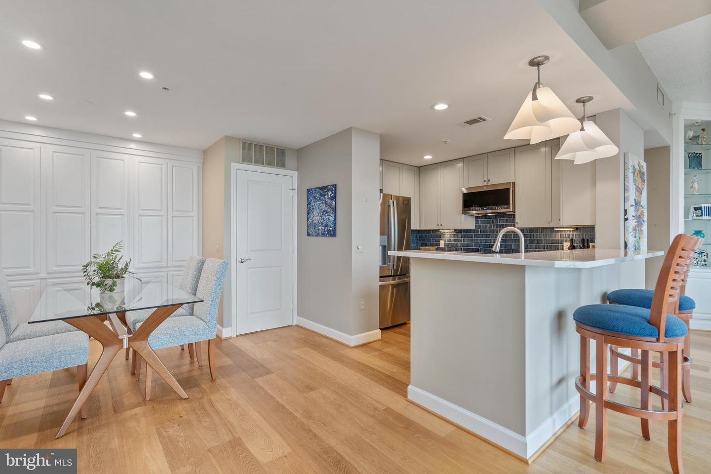 3650 S GLEBE RD S #1049, ARLINGTON, Virginia 22202, 3 Bedrooms Bedrooms, ,2 BathroomsBathrooms,Residential,For sale,3650 S GLEBE RD S #1049,VAAR2049760 MLS # VAAR2049760