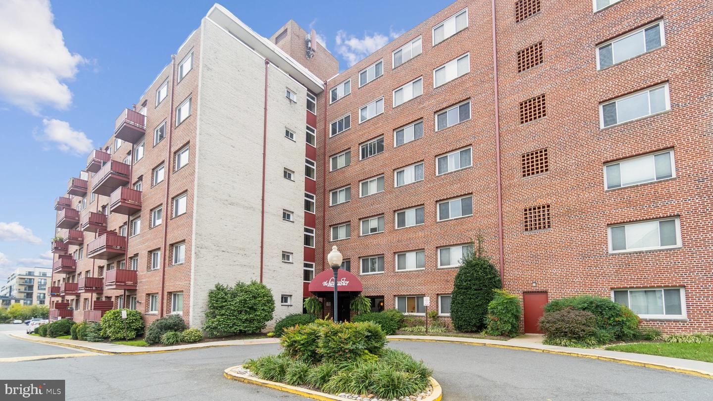 1830 COLUMBIA PIKE #305, ARLINGTON, Virginia 22204, 2 Bedrooms Bedrooms, ,1 BathroomBathrooms,Residential,For sale,1830 COLUMBIA PIKE #305,VAAR2049868 MLS # VAAR2049868