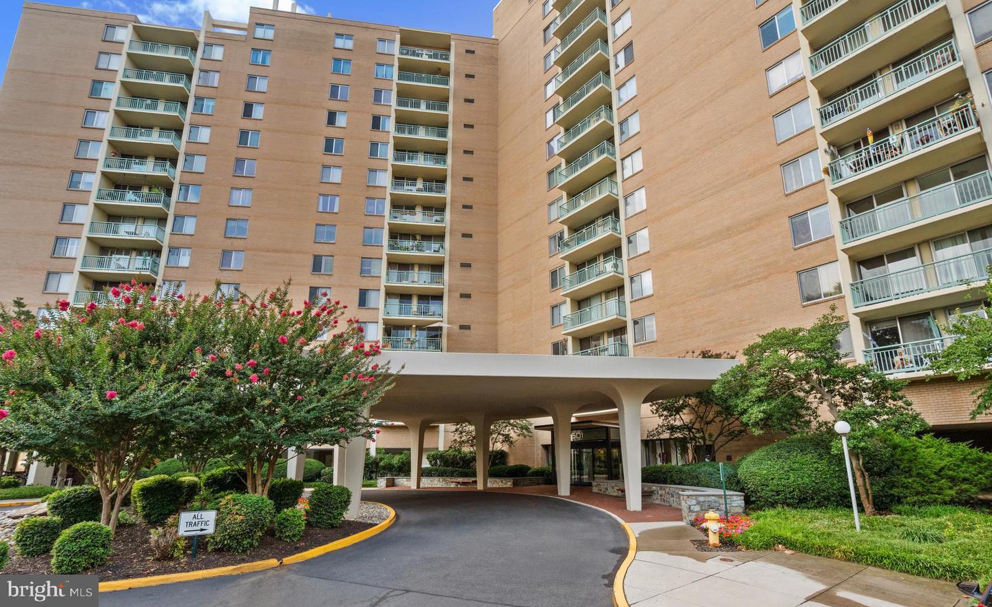 501 SLATERS LN #704, ALEXANDRIA, Virginia 22314, 1 Bedroom Bedrooms, ,1 BathroomBathrooms,Residential,For sale,501 SLATERS LN #704,VAAX2038996 MLS # VAAX2038996