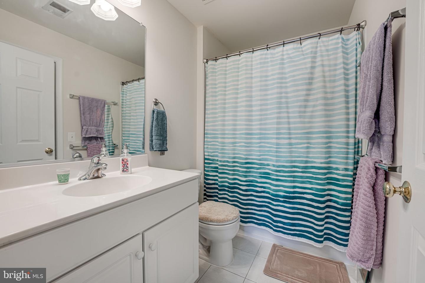 2408 HUNTINGTON PARK DR, ALEXANDRIA, Virginia 22303, 4 Bedrooms Bedrooms, ,3 BathroomsBathrooms,Residential,For sale,2408 HUNTINGTON PARK DR,VAFX2196402 MLS # VAFX2196402