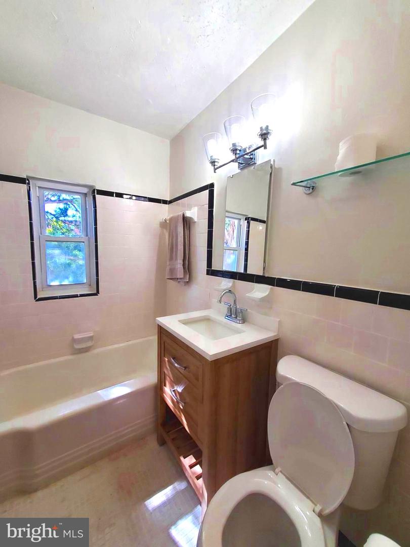3945 PENNSYLVANIA AVE SE #A, WASHINGTON, District Of Columbia 20020, 2 Bedrooms Bedrooms, ,1 BathroomBathrooms,Residential,For sale,3945 PENNSYLVANIA AVE SE #A,DCDC2157568 MLS # DCDC2157568