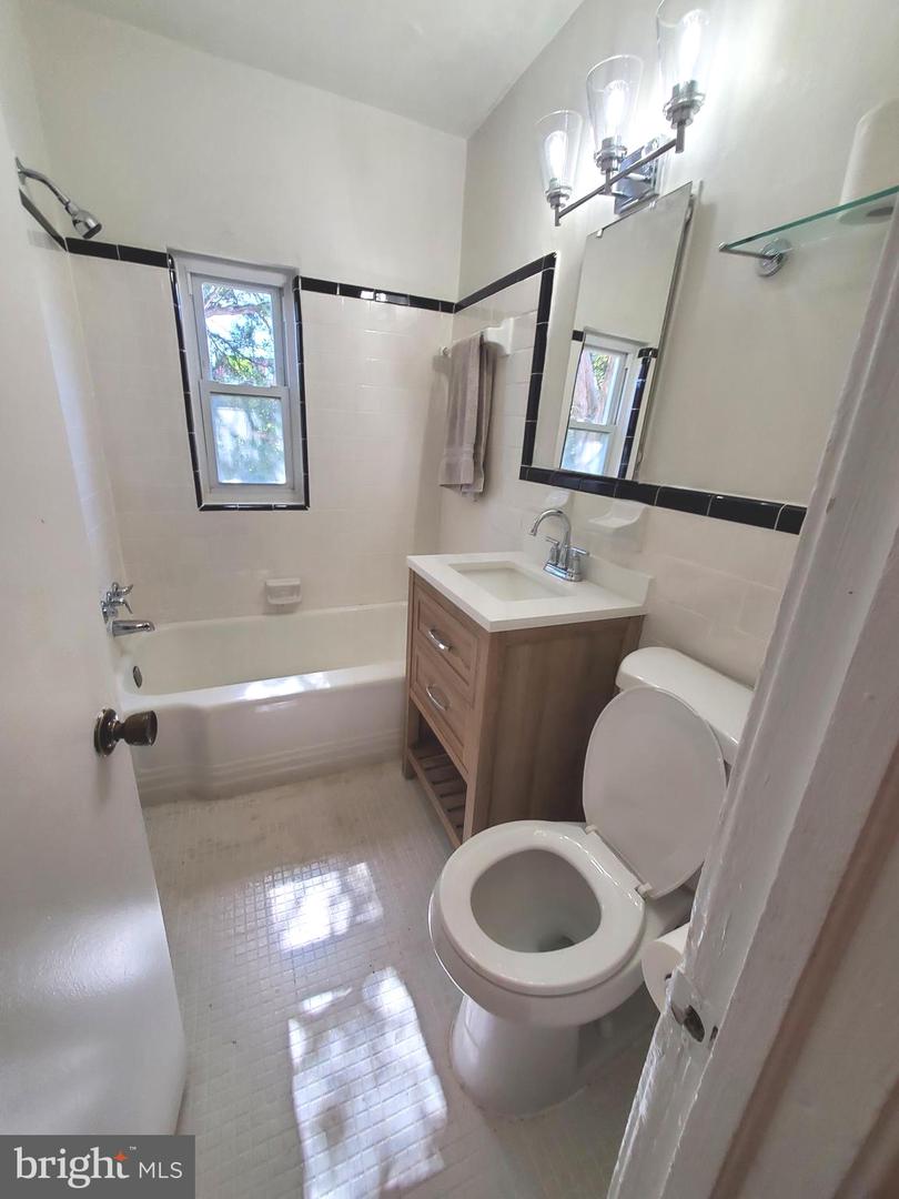 3945 PENNSYLVANIA AVE SE #A, WASHINGTON, District Of Columbia 20020, 2 Bedrooms Bedrooms, ,1 BathroomBathrooms,Residential,For sale,3945 PENNSYLVANIA AVE SE #A,DCDC2157568 MLS # DCDC2157568