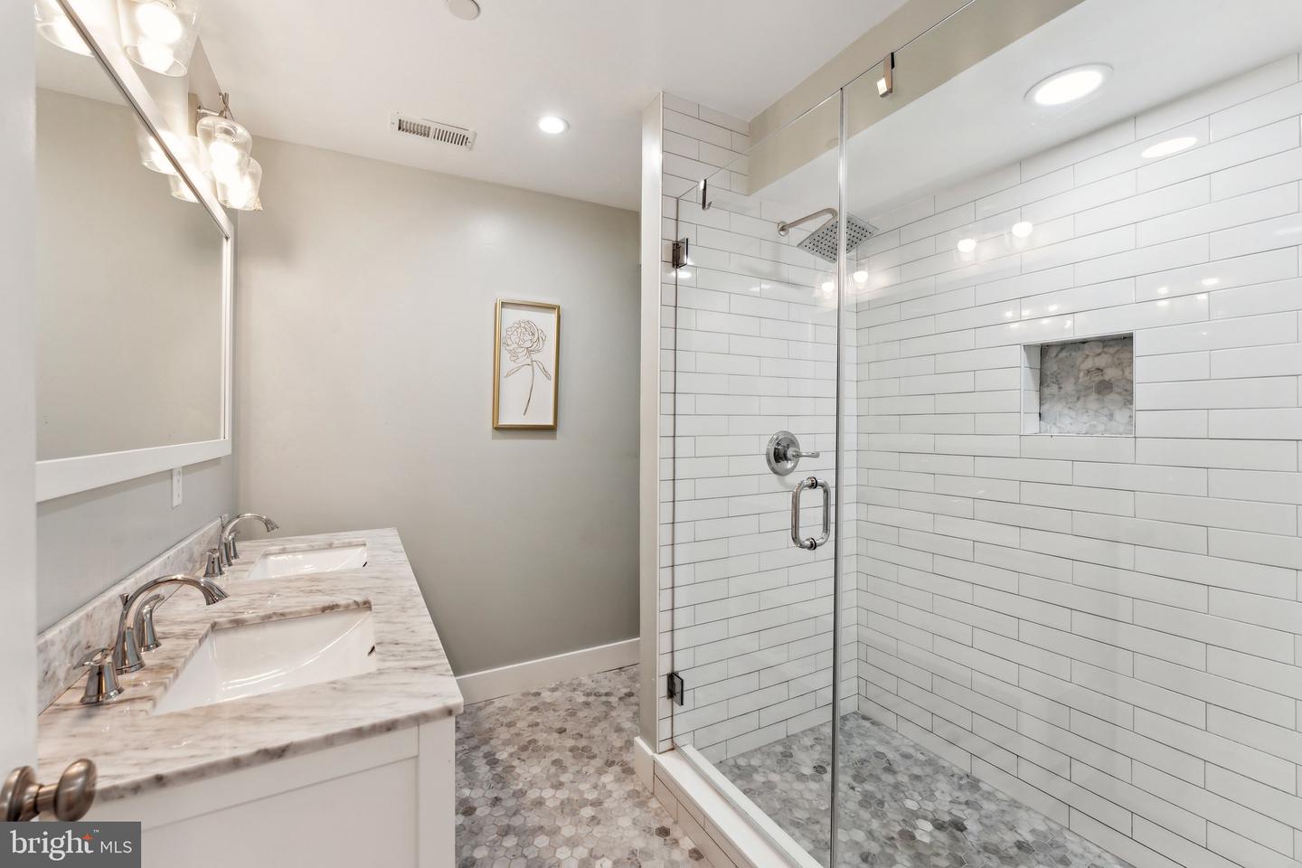 202 RANDOLPH PL NE #1, WASHINGTON, District Of Columbia 20002, 3 Bedrooms Bedrooms, ,3 BathroomsBathrooms,Residential,For sale,202 RANDOLPH PL NE #1,DCDC2157946 MLS # DCDC2157946