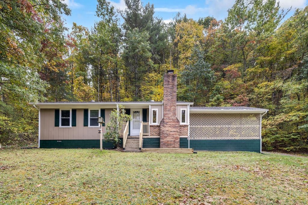 2686 HANKEY MOUNTAIN HWY, CHURCHVILLE, Virginia 24421, 3 Bedrooms Bedrooms, ,1 BathroomBathrooms,Residential,Backs to George Washington National Forest,2686 HANKEY MOUNTAIN HWY,658000 MLS # 658000