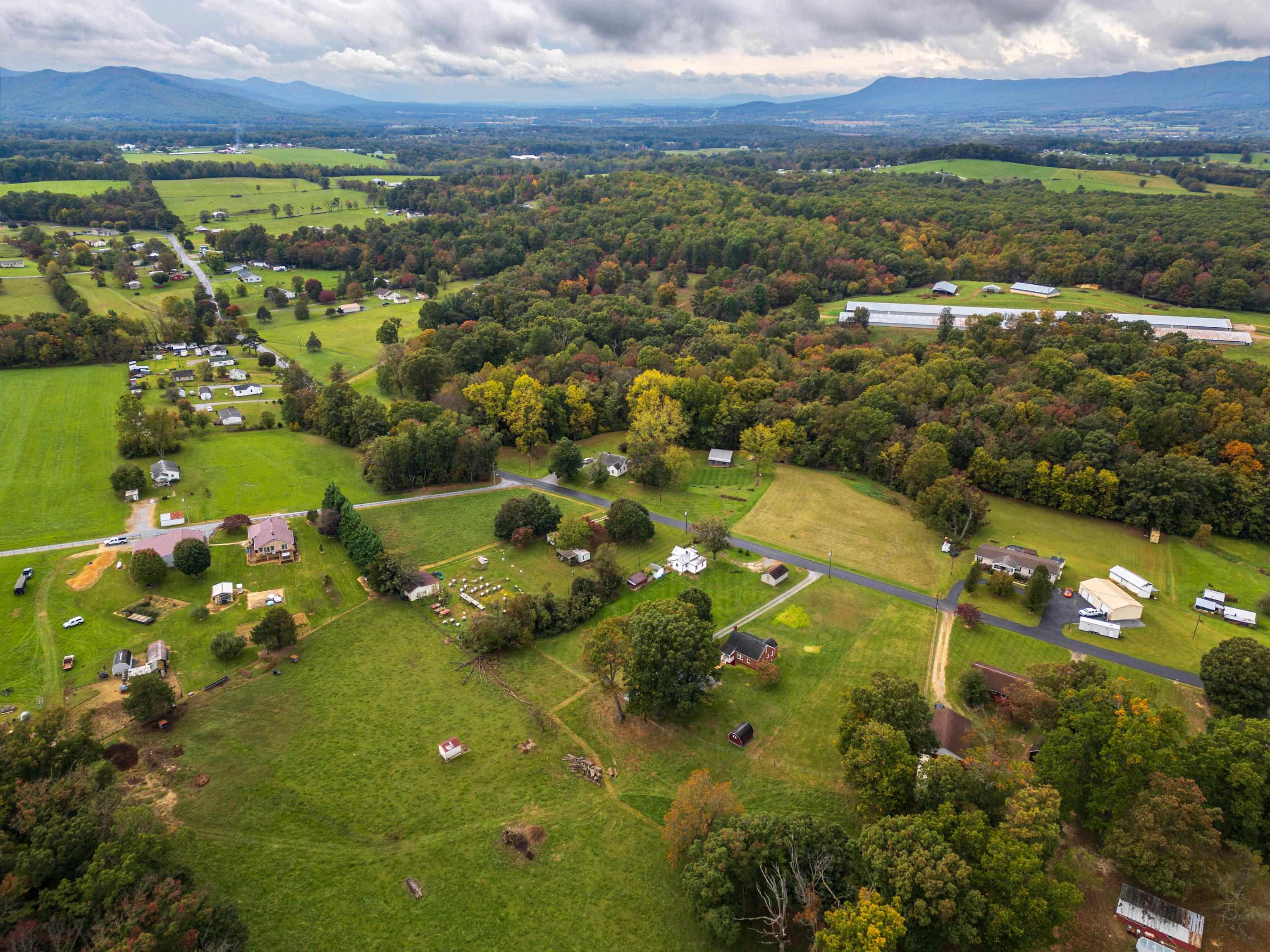 4146 FOX MOUNTAIN RD, ELKTON, Virginia 22827, 3 Bedrooms Bedrooms, ,1 BathroomBathrooms,Residential,4146 FOX MOUNTAIN RD,658010 MLS # 658010