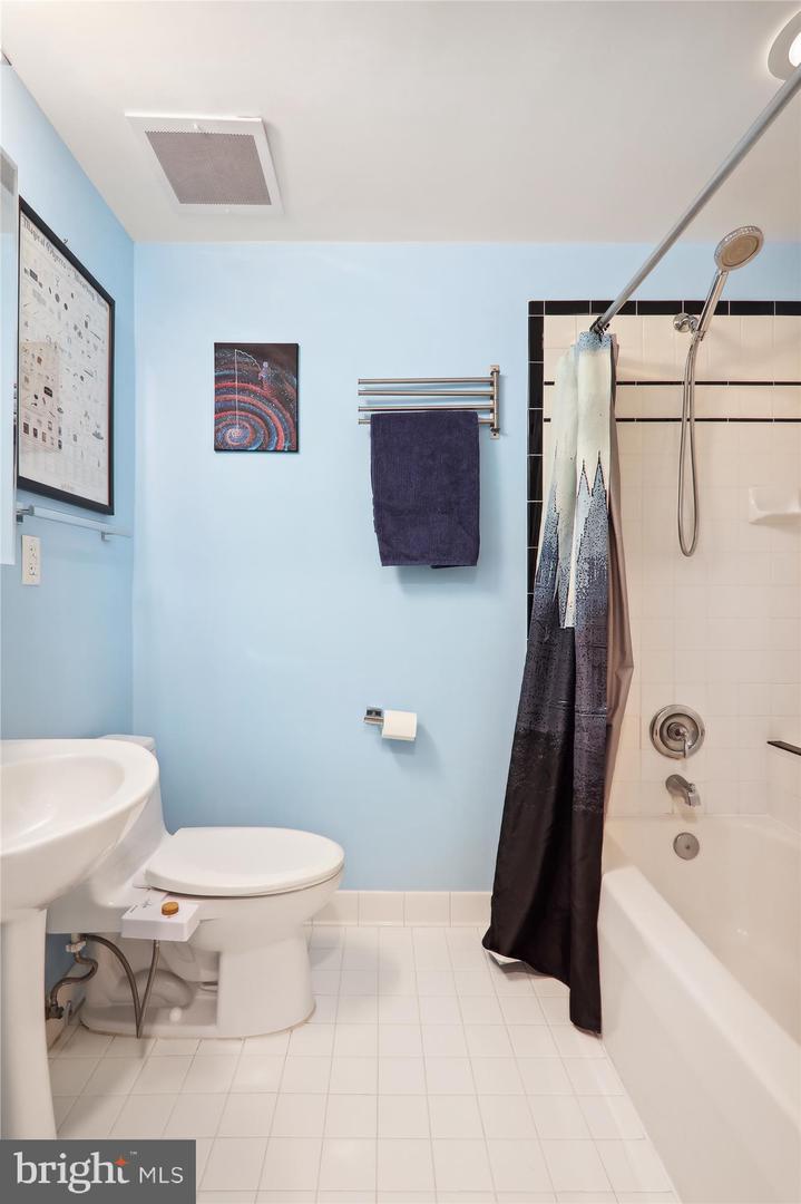 2801 CONNECTICUT AVE NW #15, WASHINGTON, District Of Columbia 20008, 2 Bedrooms Bedrooms, ,1 BathroomBathrooms,Residential,For sale,2801 CONNECTICUT AVE NW #15,DCDC2161772 MLS # DCDC2161772