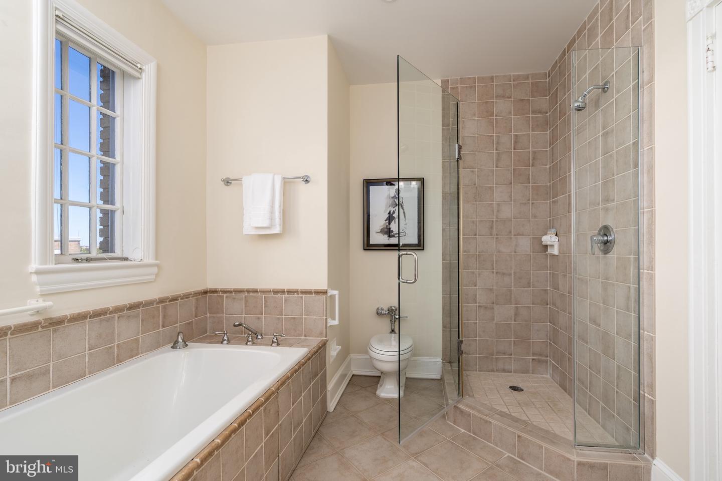 1901 WYOMING AVE NW #61, WASHINGTON, District Of Columbia 20009, 3 Bedrooms Bedrooms, ,3 BathroomsBathrooms,Residential,For sale,1901 WYOMING AVE NW #61,DCDC2164966 MLS # DCDC2164966