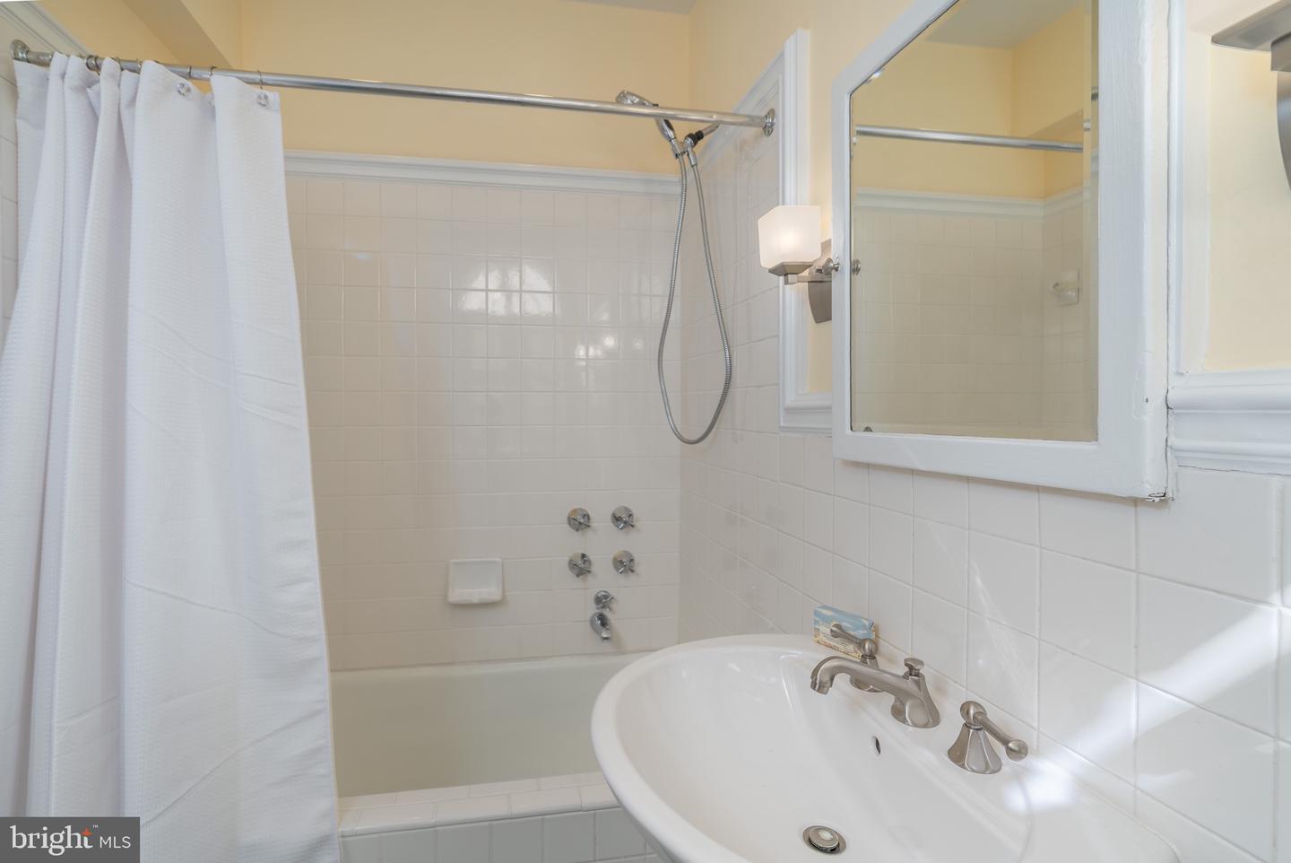 1901 WYOMING AVE NW #61, WASHINGTON, District Of Columbia 20009, 3 Bedrooms Bedrooms, ,3 BathroomsBathrooms,Residential,For sale,1901 WYOMING AVE NW #61,DCDC2164966 MLS # DCDC2164966