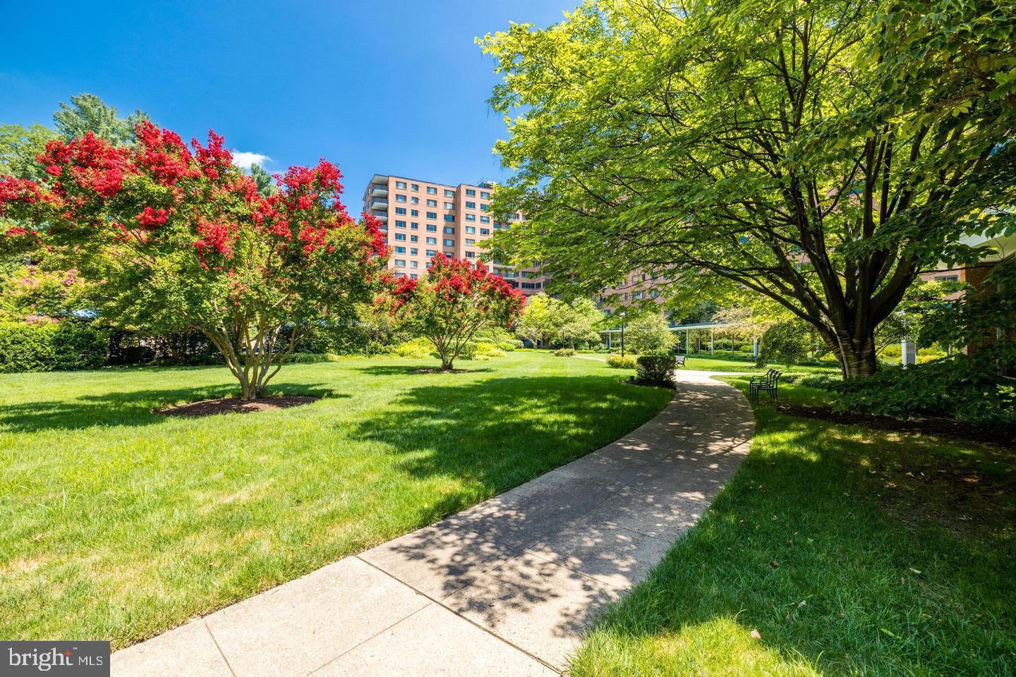 4201 CATHEDRAL AVE NW #T10E, WASHINGTON, District Of Columbia 20016, 1 Bedroom Bedrooms, ,1 BathroomBathrooms,Residential,For sale,4201 CATHEDRAL AVE NW #T10E,DCDC2165124 MLS # DCDC2165124