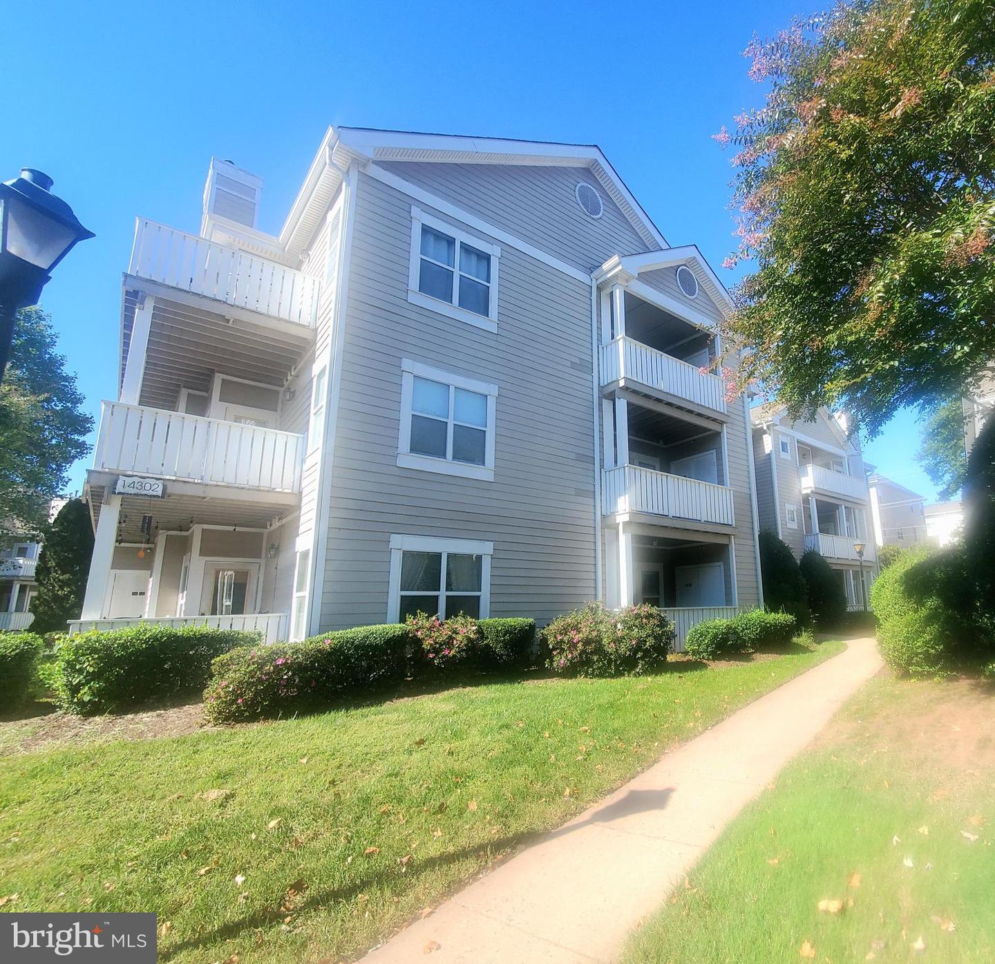 14302 ROSY LN #15, CENTREVILLE, Virginia 20121, 2 Bedrooms Bedrooms, ,2 BathroomsBathrooms,Residential,For sale,14302 ROSY LN #15,VAFX2206964 MLS # VAFX2206964