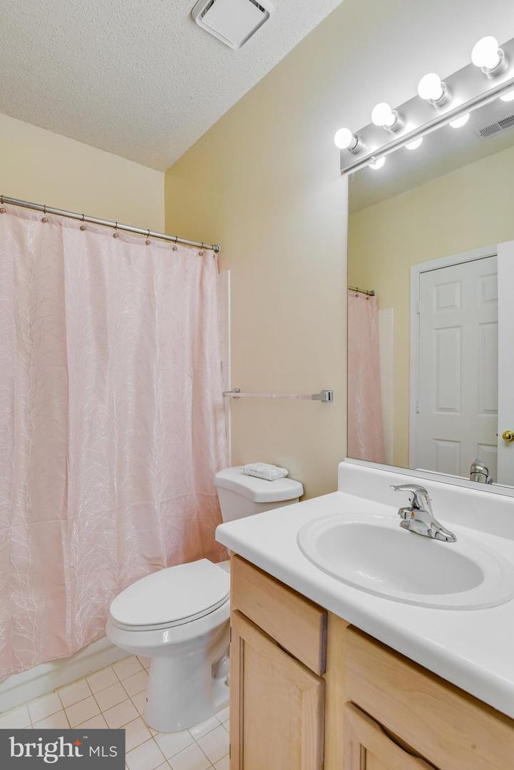 14313 CLIMBING ROSE WAY #305, CENTREVILLE, Virginia 20121, 2 Bedrooms Bedrooms, 4 Rooms Rooms,2 BathroomsBathrooms,Residential,For sale,14313 CLIMBING ROSE WAY #305,VAFX2206346 MLS # VAFX2206346